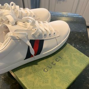 Men’s Gucci Ace Leather Sneakers